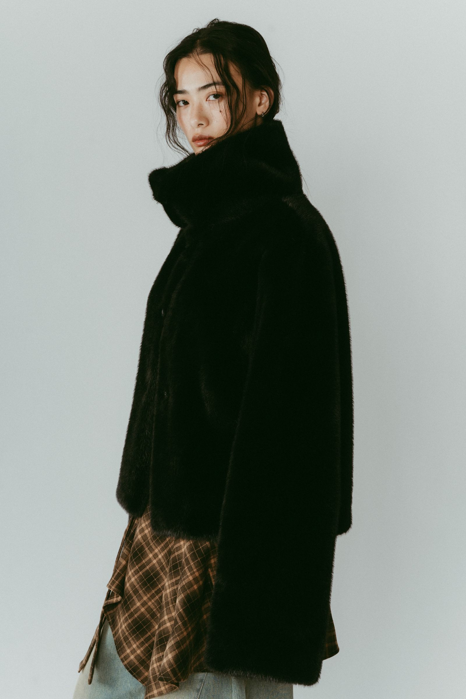 point collar fur coat / ポイントカラー ファーコートジャケット (ブラック) / 25AW
