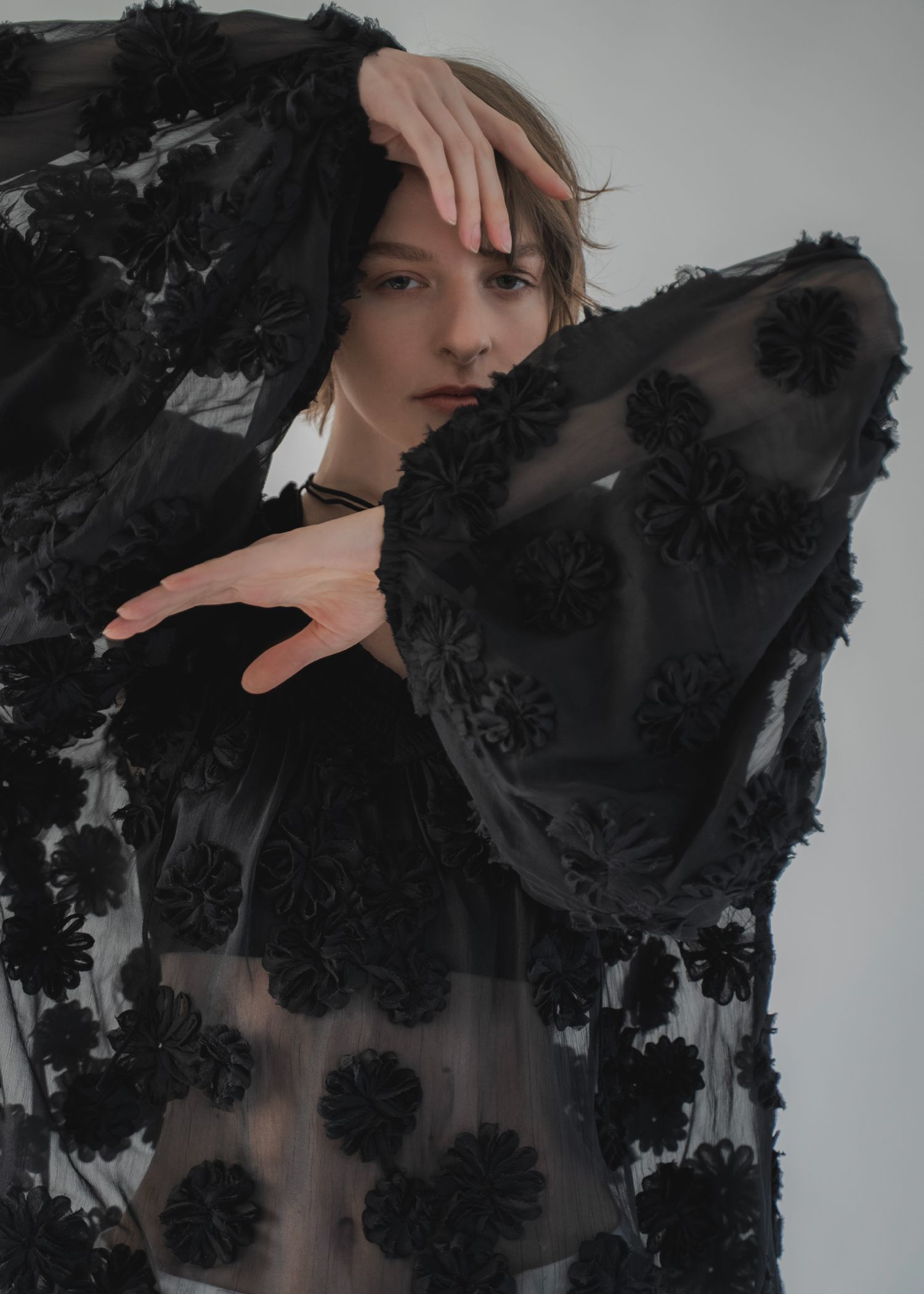 flower motif sheer BL (Black) / フラワーモチーフシアーブラウス (ブラック) / 26SS