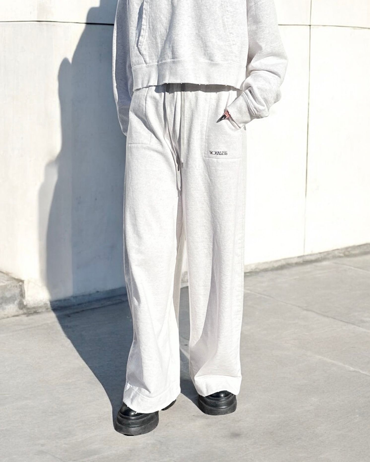 NOUNLESS - NOUNLESS LOOSE SWEAT PANTS (NOIR) / ルーズ