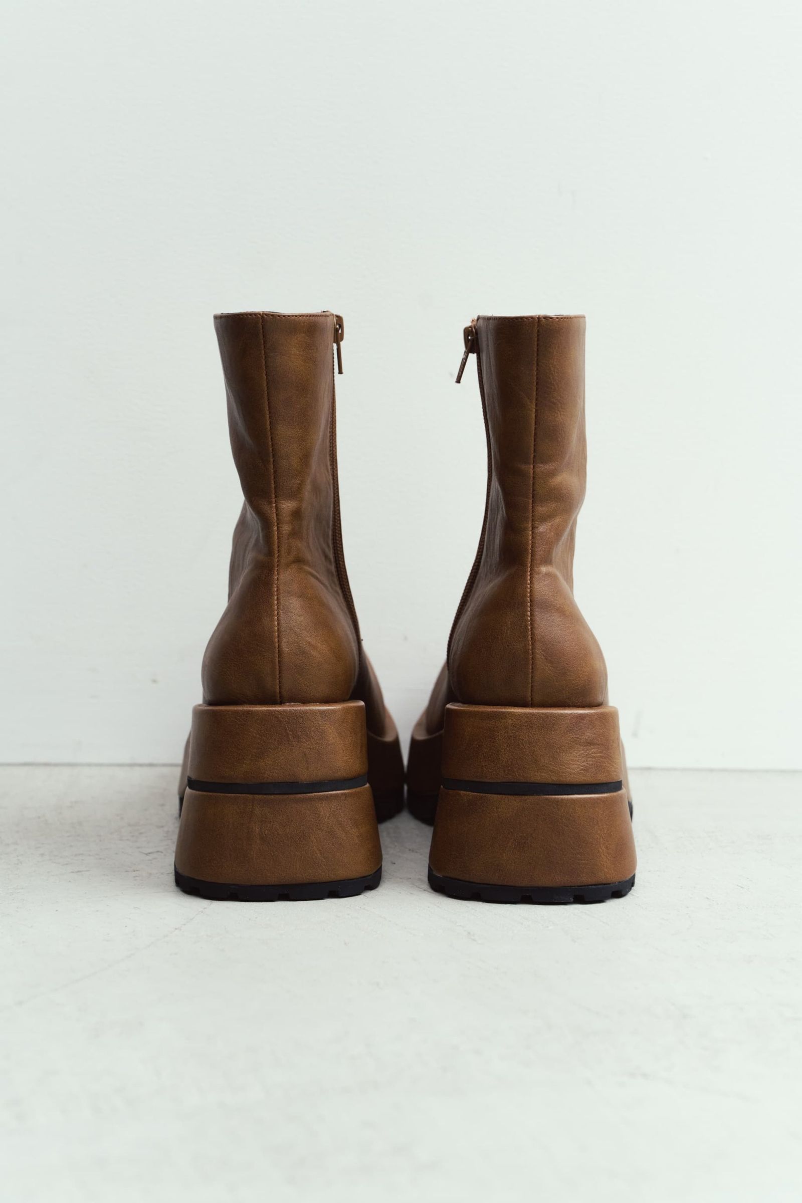 ボリューム スクエアブーツ (ブラウン) volume square boots (Brown) / 26AW