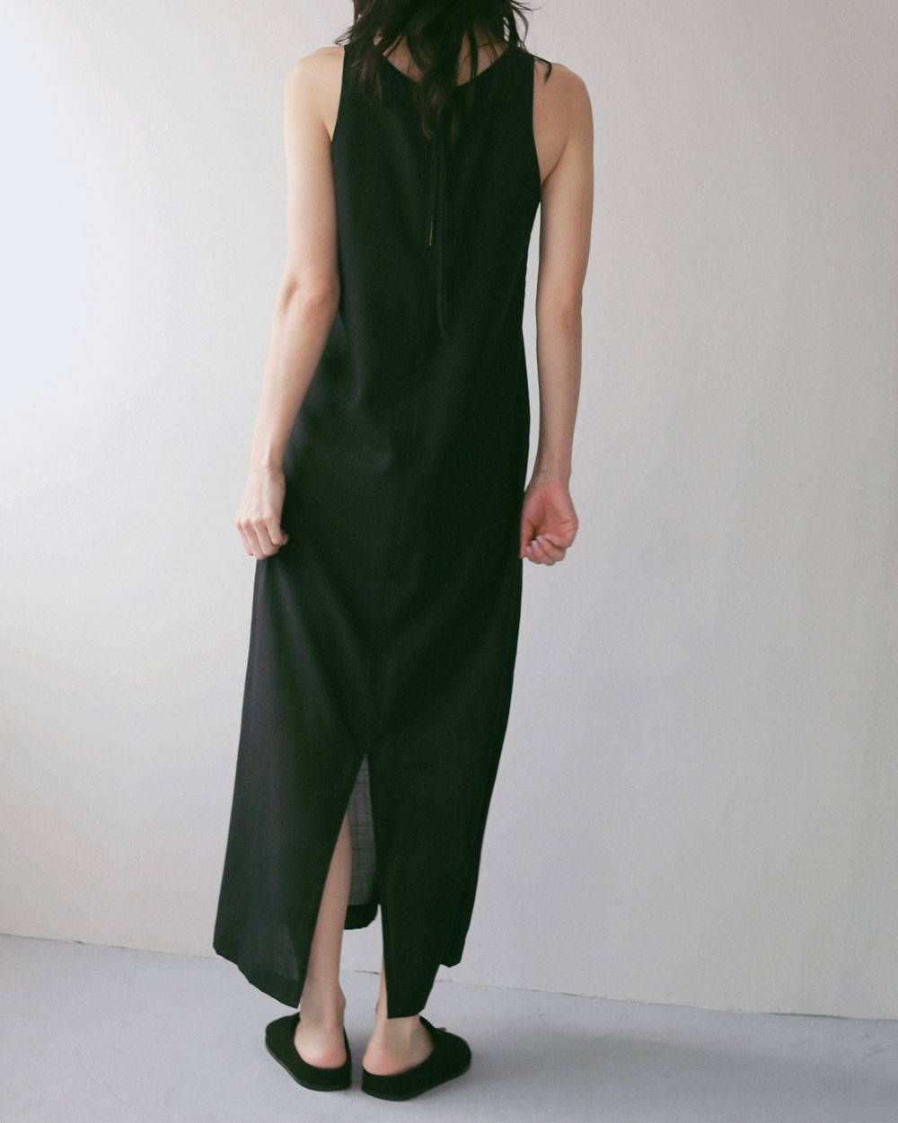 ウールシャンブレー ノースリーブワンピース (ブラック) Woolchambray Sleeveless Onepiece (Black) / 27SS