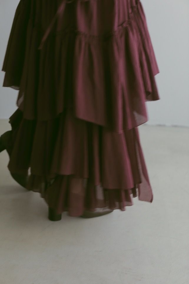 COTTON TIERED SKIRT / コットン ティアードスカート (バーガンディー) ミモレ丈 / ウエストゴム / ペチコート付き