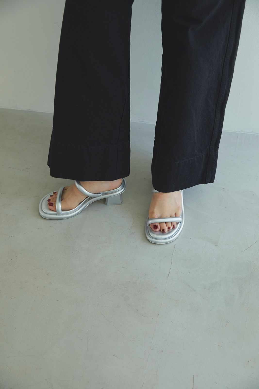 【残り1点】DOUBLE STRAP HEEL SANDALS / ダブルストラップヒールサンダル (シルバー)