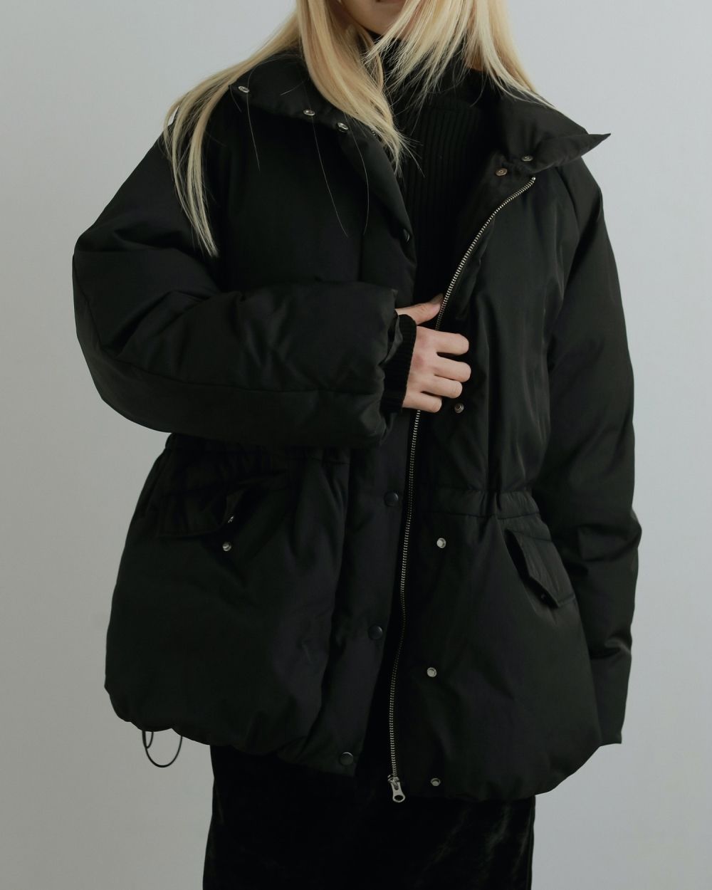 【25AW】Standcollar Down Coat / スタンドカラー ダウンコート (ブラック)