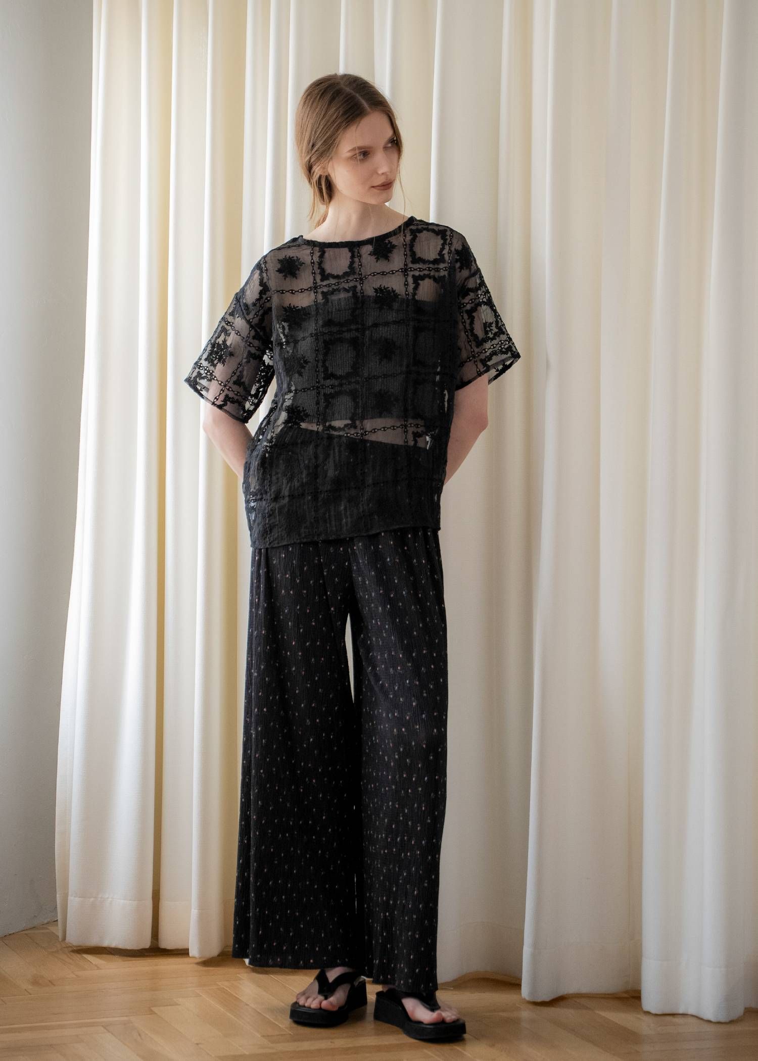 レースビッグTシャツ & リブトップス セット (Black) square lace big tee & rib tops SET (ブラック) /  26SS