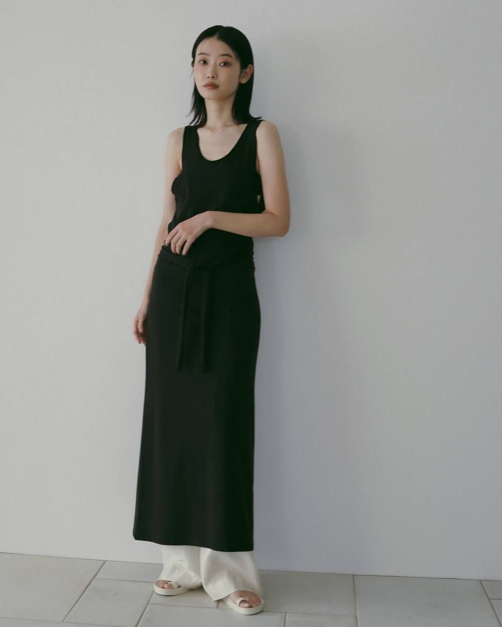 スリーブレス カットワンピース (ブラック) Sleeveless Cut Onepiece (Black) /  26SS