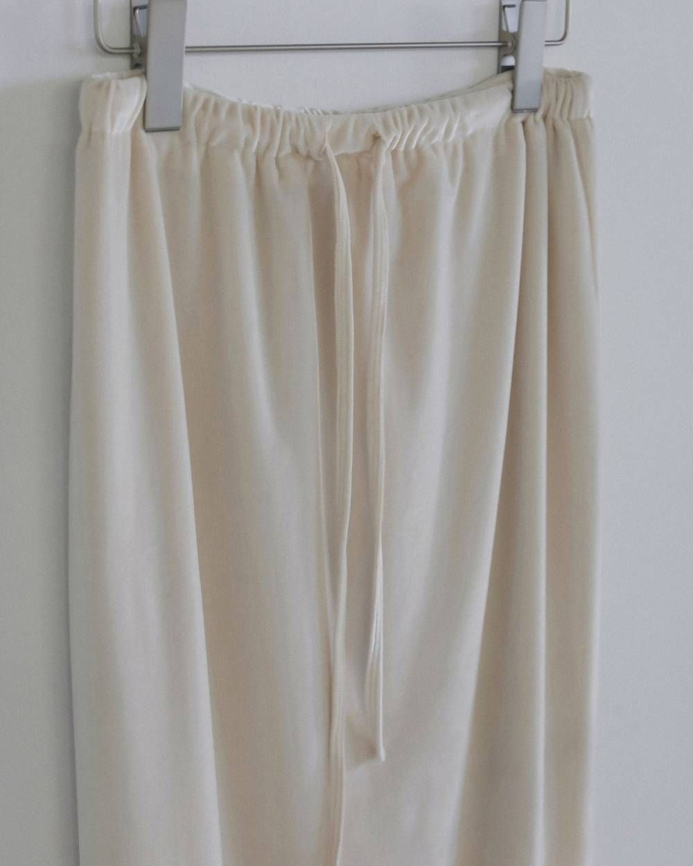 べロアペンシルスカート (アイボリー) Velour Pencil SK (Ivory) / 26AW 【6月29日まで期間限定予約】