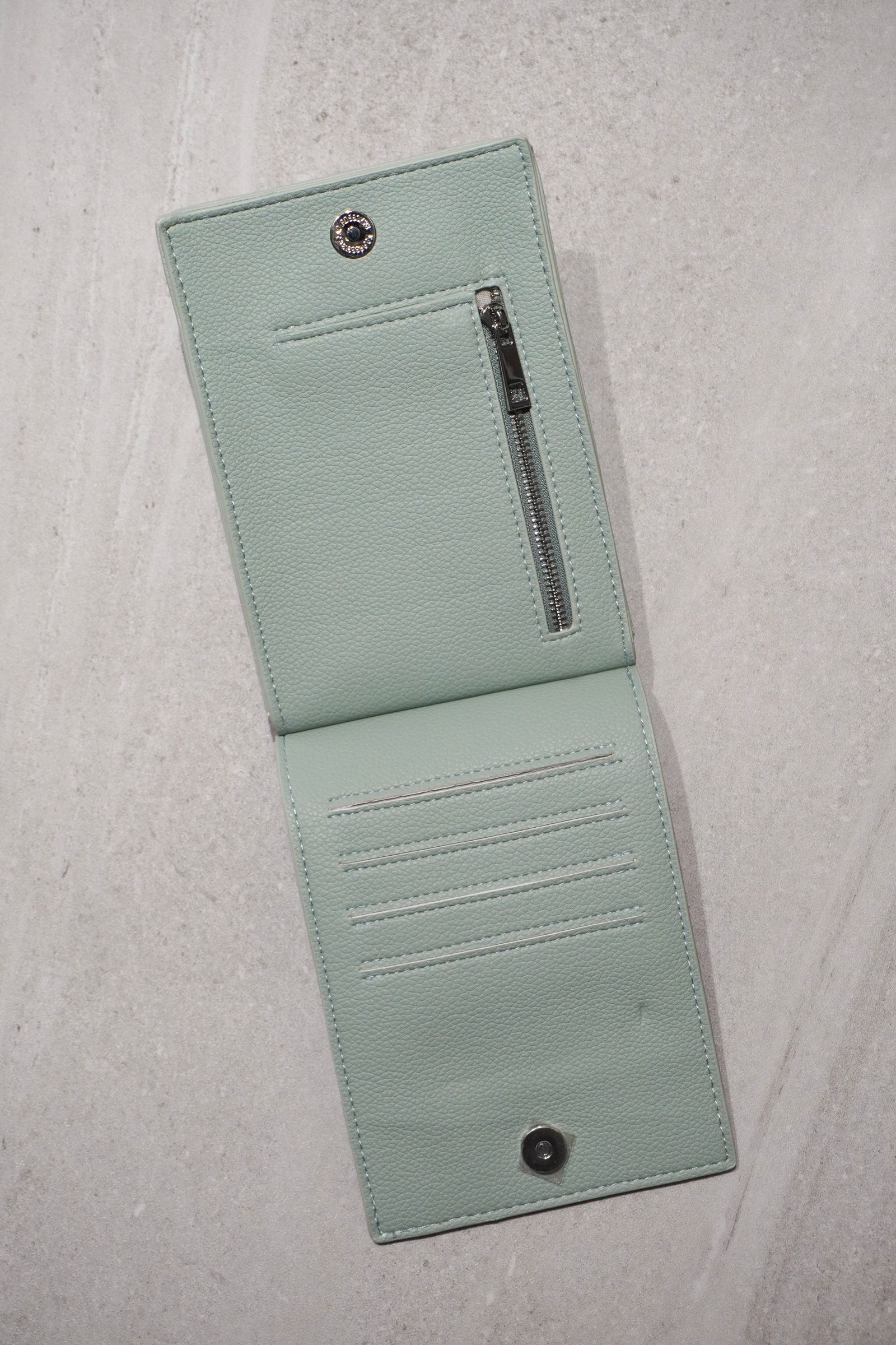 RECYCLING LEATHER MULTI MOBILE POUCH / リサイクルレザーマルチモバイルポーチ (セージ) スマホショルダー/コインケース・カードホルダー付き / 取り外し可能