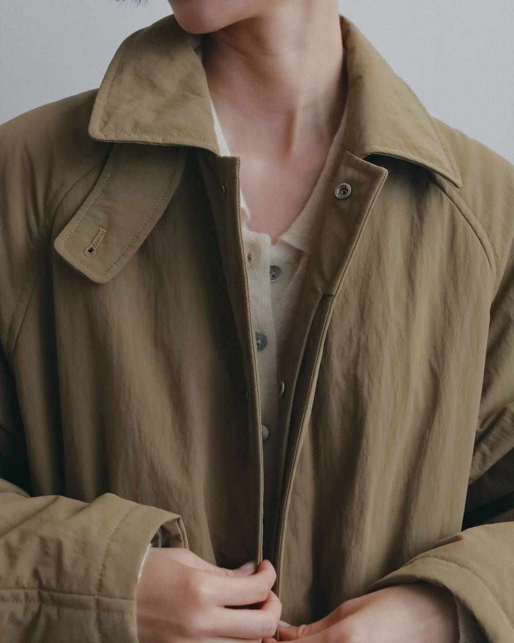 パッデッド ステンカラーコート (ベージュ) Padded Soutiencollar Coat (Beige) / 26AW 【6月29日まで期間限定予約】