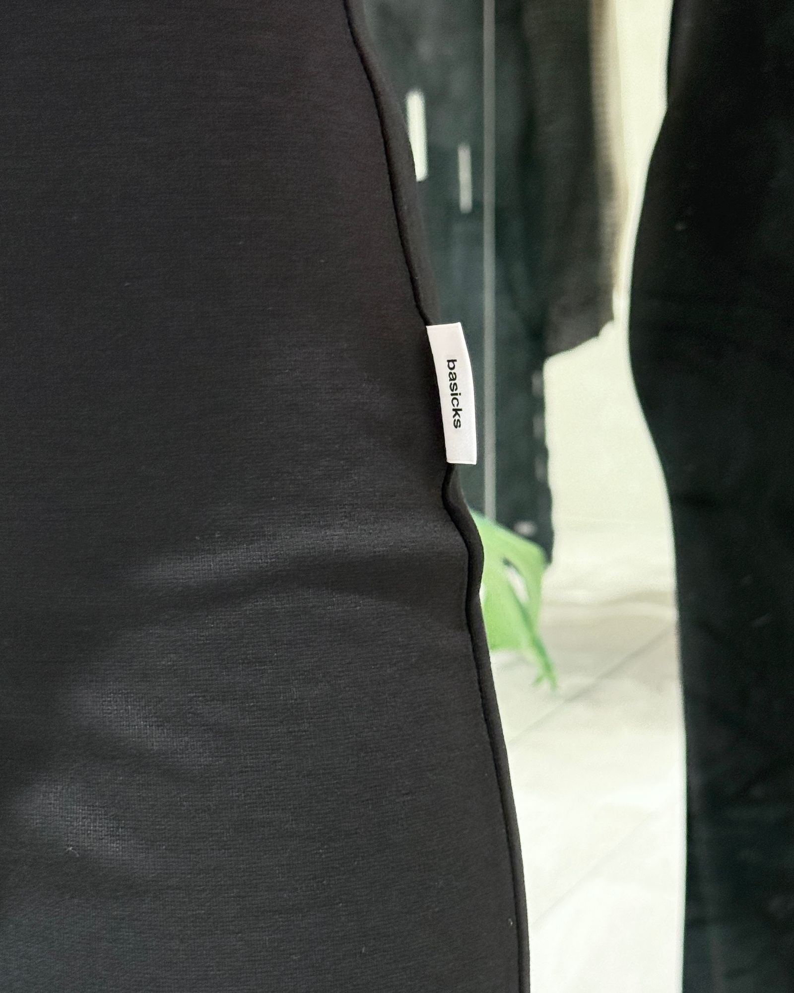 Twisted Strap Maxi Dress / ツイスト ストラップ マキシワンピースドレス (ブラック)