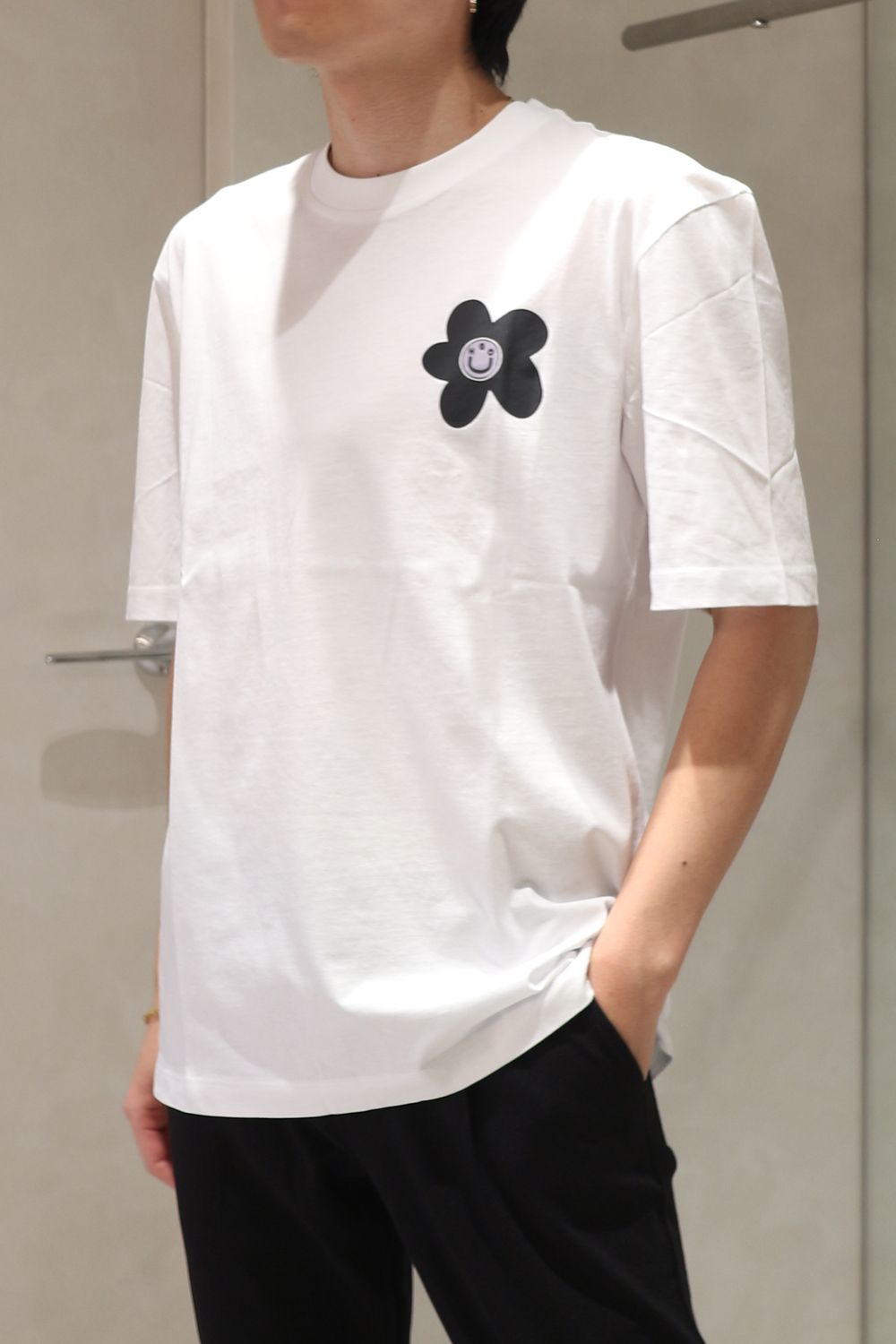 【関税込み】Hugo ホワイト ロゴ刺繍 Tシャツ フロントロゴ刺繍Tシャツ(M ホワイト): トップス｜Right-on公式