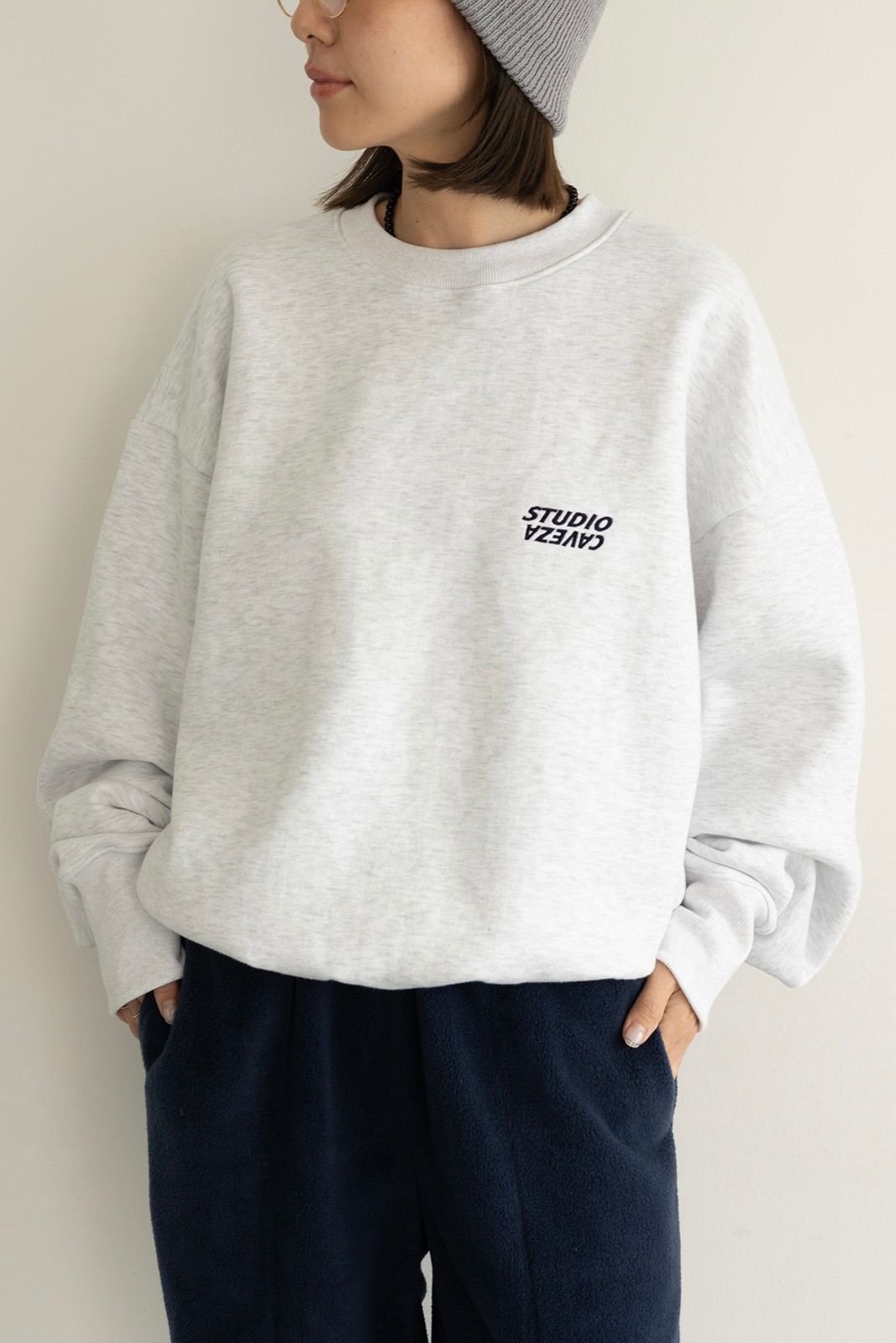 STUDIO CAVEZA スウェットトップス (グレー)