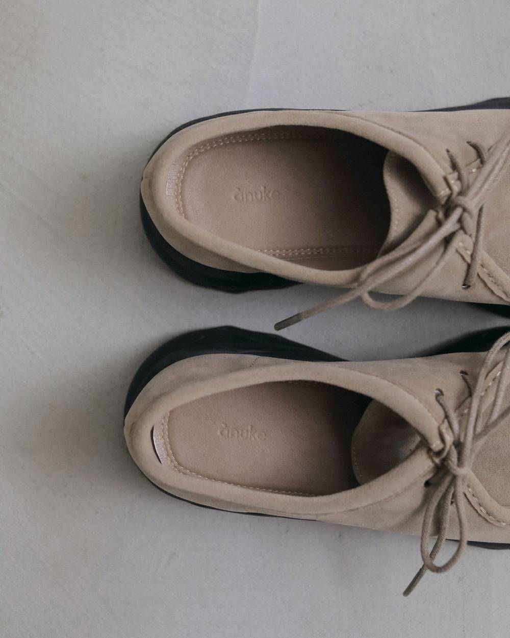 エコスエードモカシン (ベージュ) Eco Suede Moccasin (Beige) / 26AW 【6月29日まで期間限定予約】