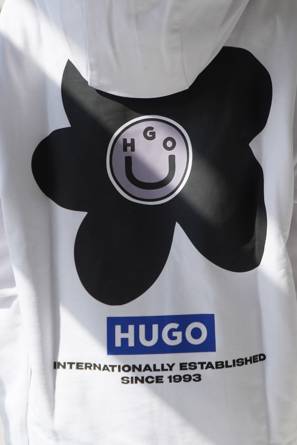【関税込み】Hugo ブルー プリント フーディ HUGO - 【HUGO BLUE】フラワープリントフーディ (ホワイト