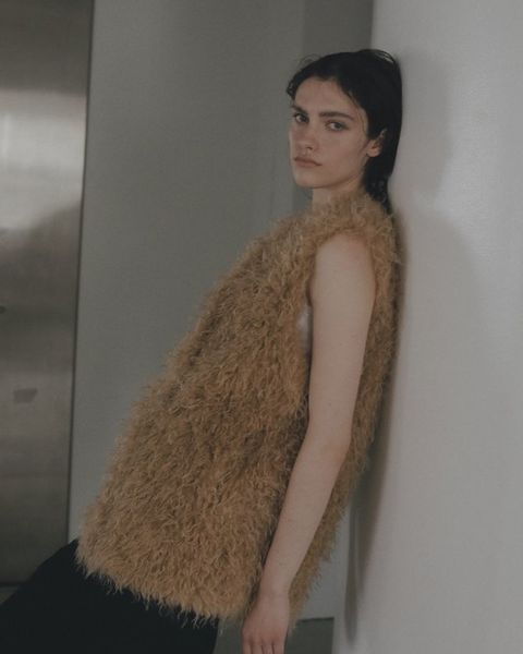 【26TH-18】カーリーファーベスト (マスタード) Curly Fur Vest (Mustard) /  エコファー  /  フェイクファー