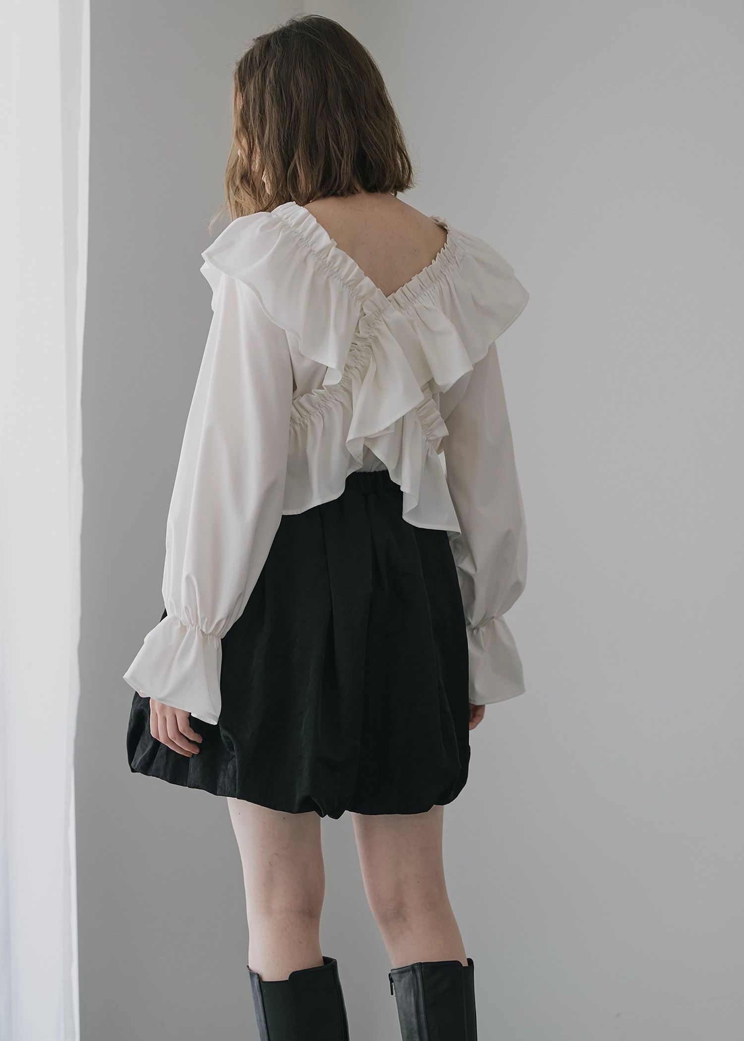 volume tuck balloon S/PT / ボリュームタックバルーン ショートパンツ (ブラック) / 25AW /