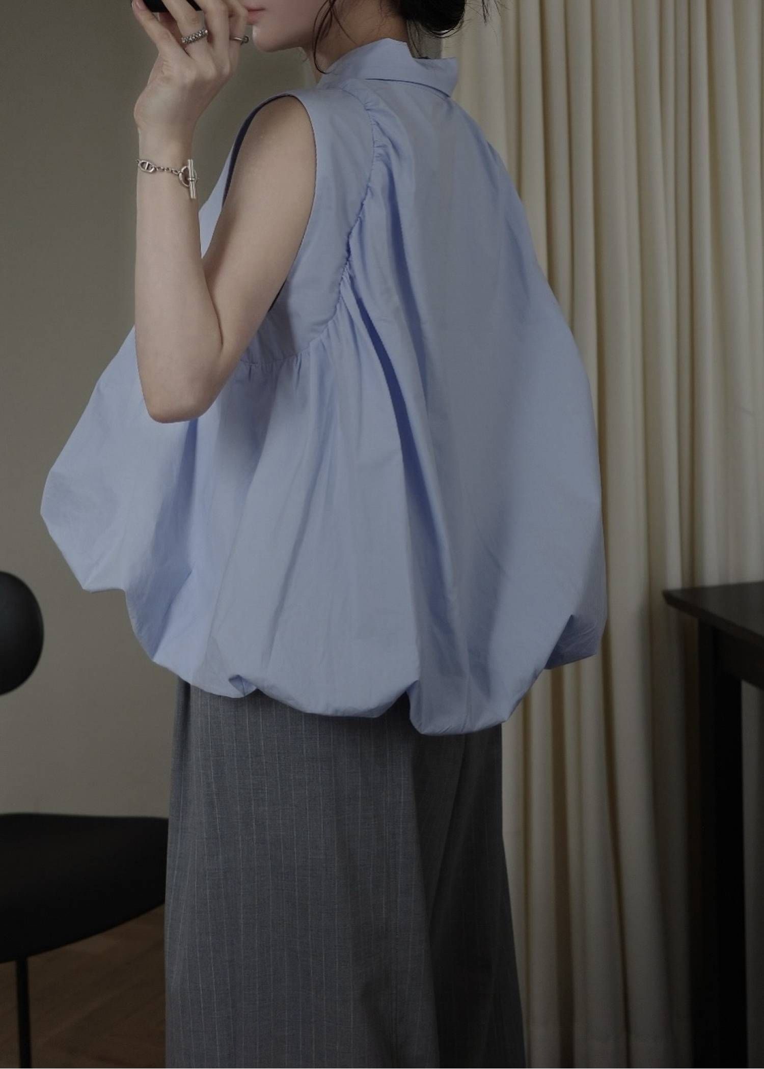 バルーンギャザー ノースリーブトップス (サックス) volume balloon gather no sleeve tops (Sax) /  26SS