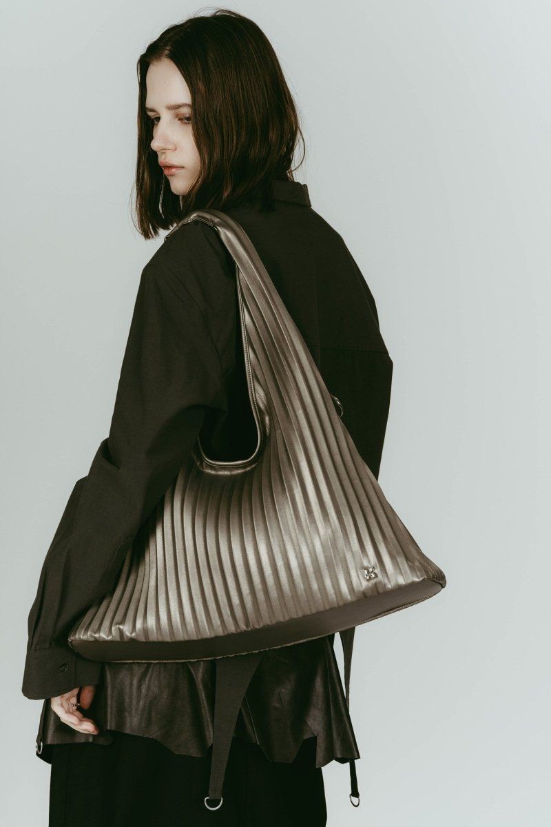 leather pleats bag (Silver) / レザープリーツバッグ (シルバー) / 26SS