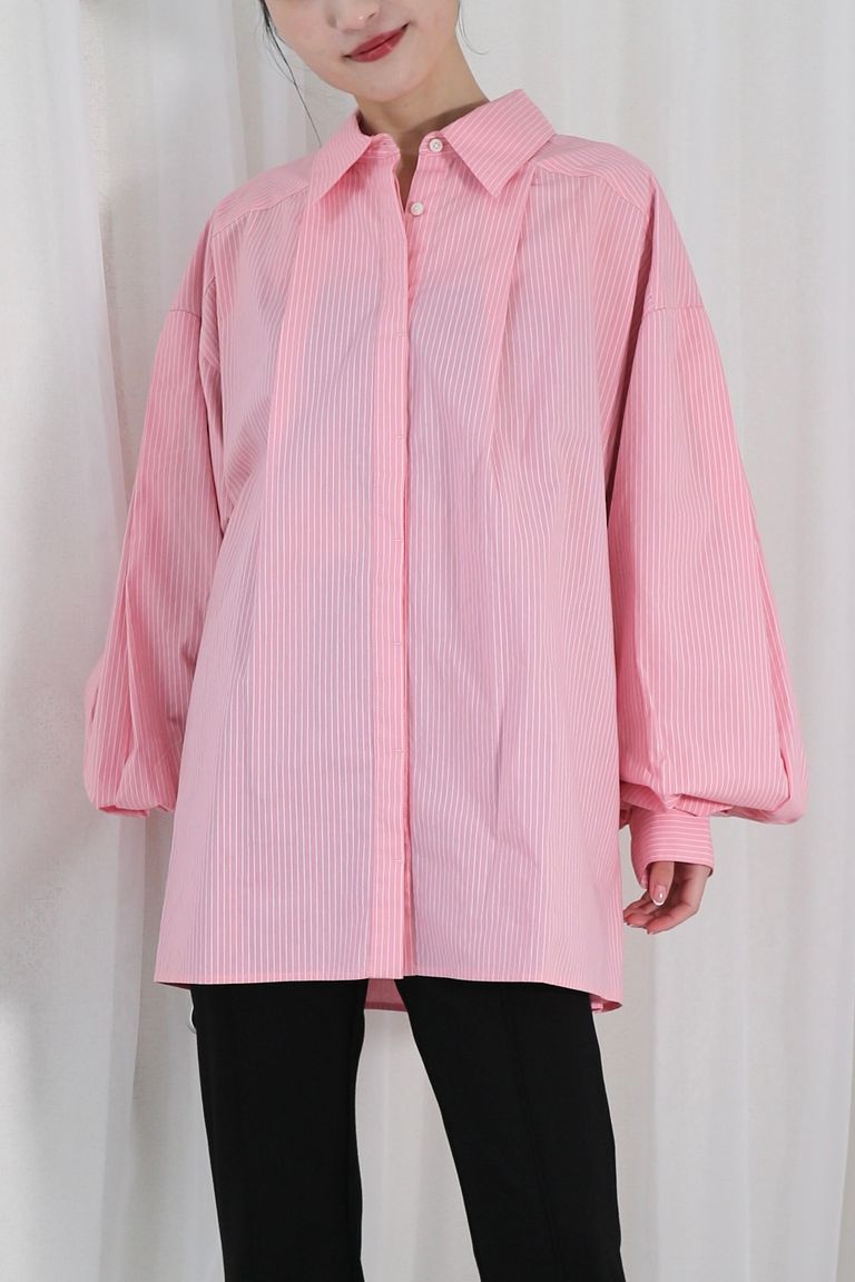 156cm 着用:フリー (店内照明)