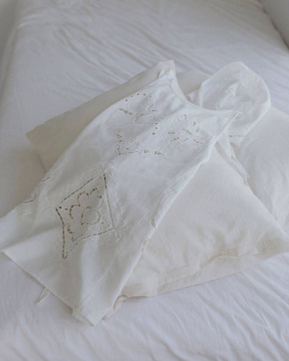 カットワークレースエプロン (ホワイト) Cutwork Lace Apron (White) / 27SS