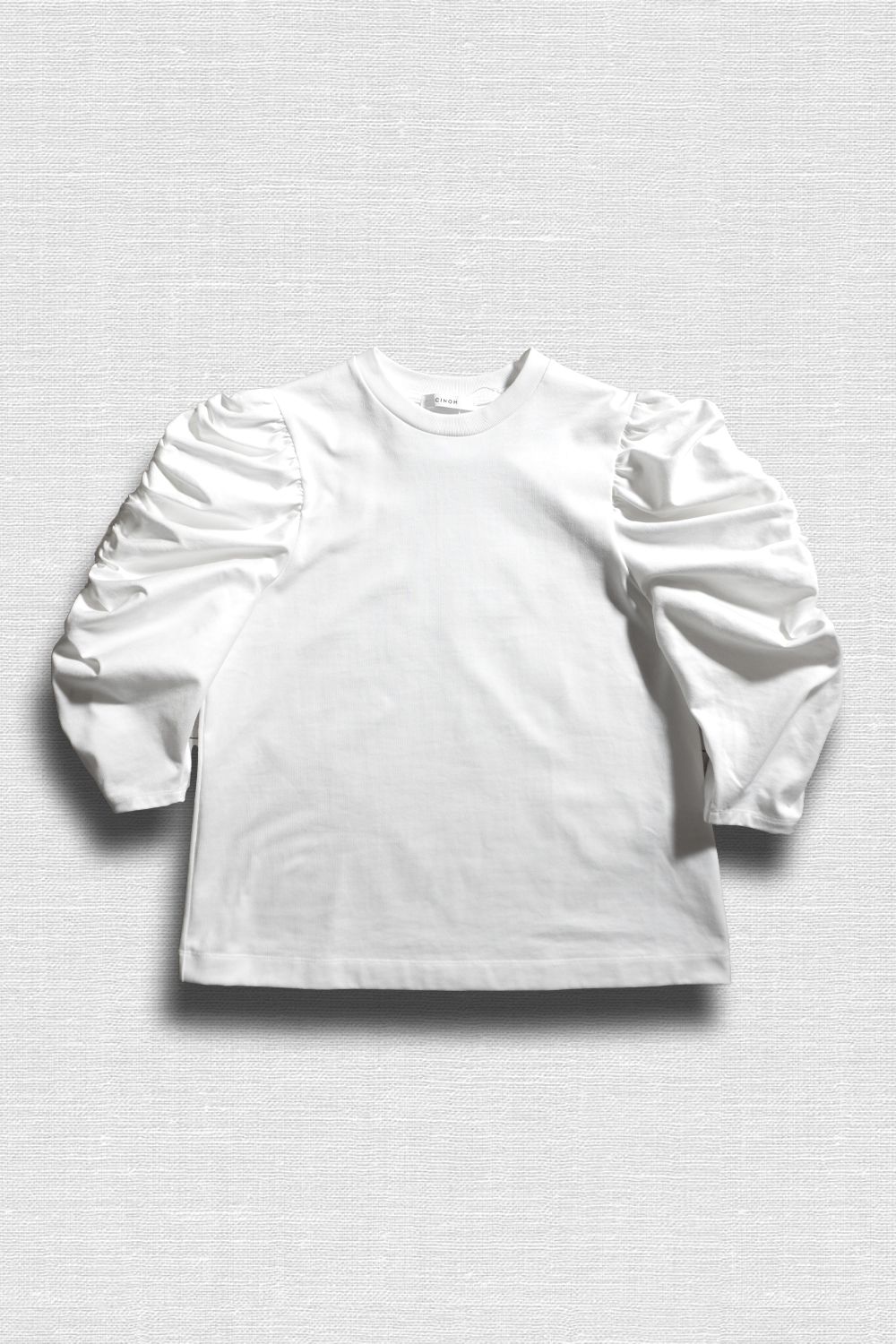 REFINA GATHERED SLEEVE T-SHIRT / リフィナギャザースリーブTシャツ (オフホワイト)