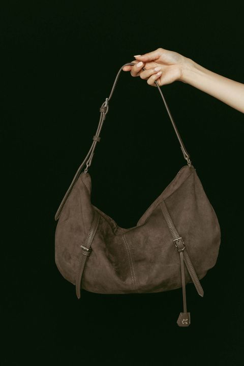 【12月下旬入荷予定】suede moon bag / スエード ムーンバッグ (グレー) / 25AW