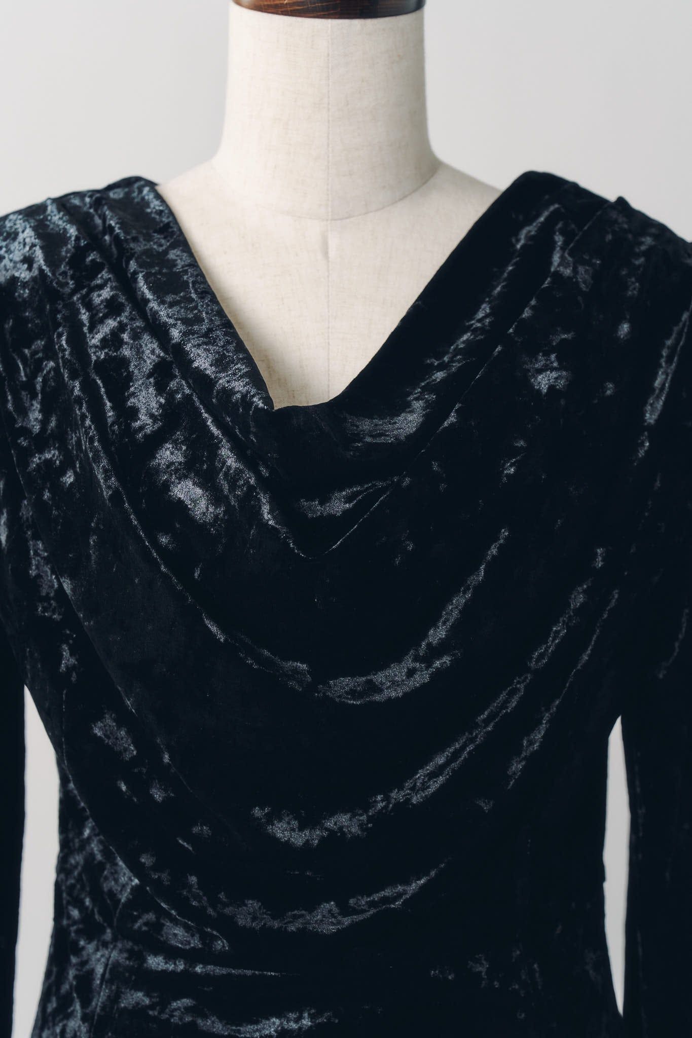 2ウェイ ベロアドレープドレス (ブラック) 2way draped velour dress (Black) / 26AW