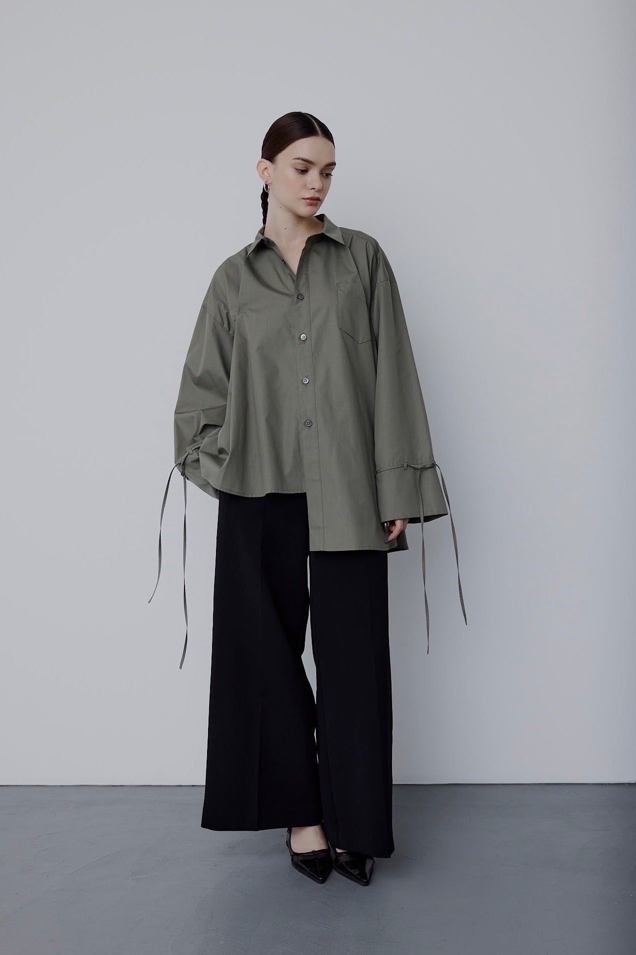 Chest tuck tunic / チェストタック チュニック (カーキ)