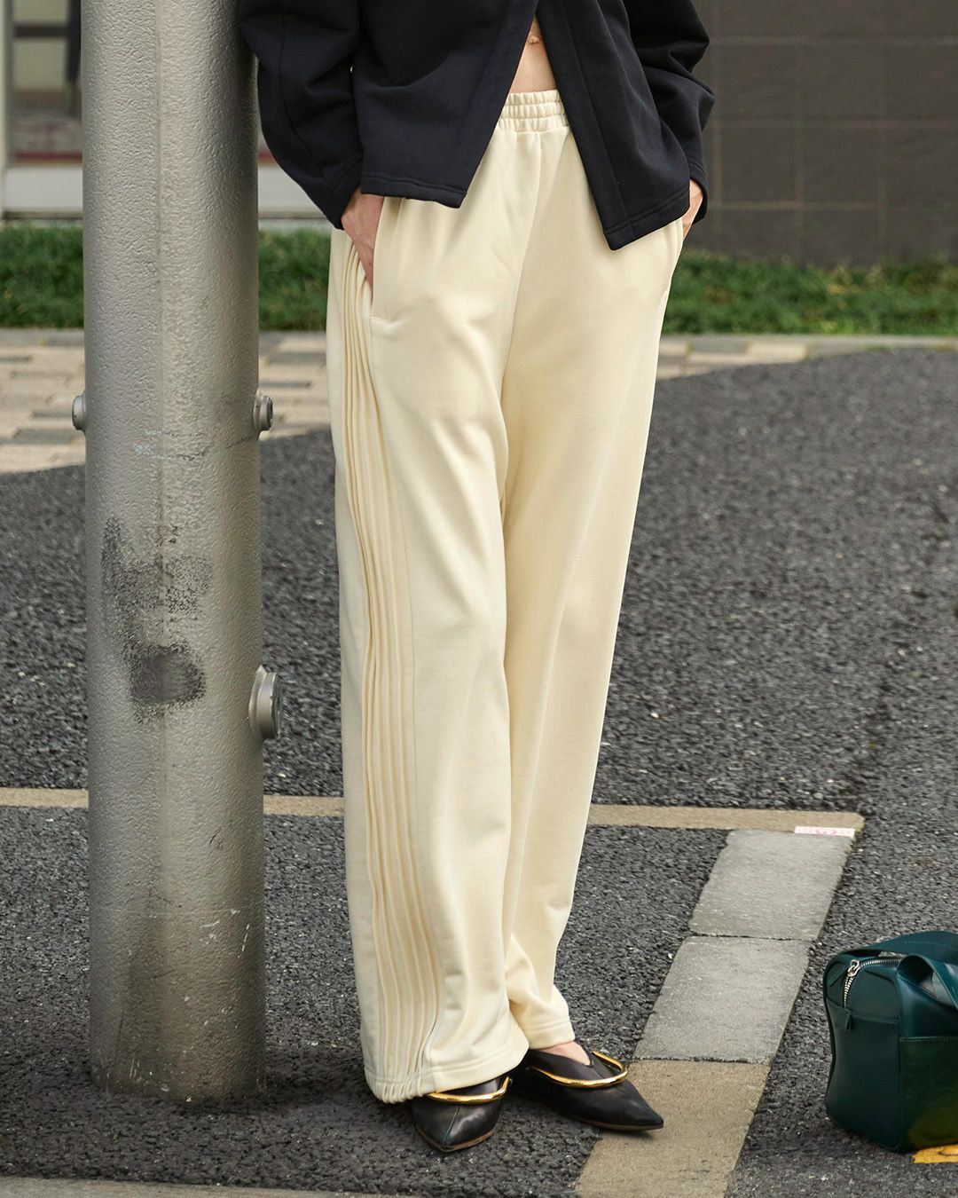 pin tuck sweat pants / ピンタックトスウェットパンツ (アイボリー) / 25AW
