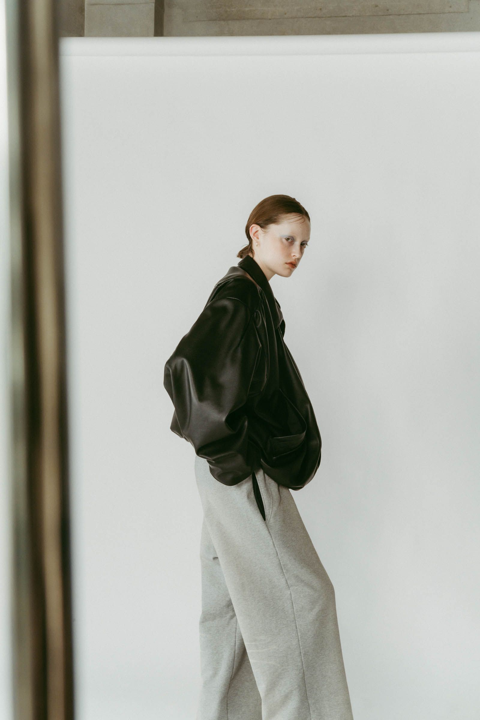 voluminous leather jacket(unisex) / ボリュームレザージャケットブルゾン (ブラック) / 25AW