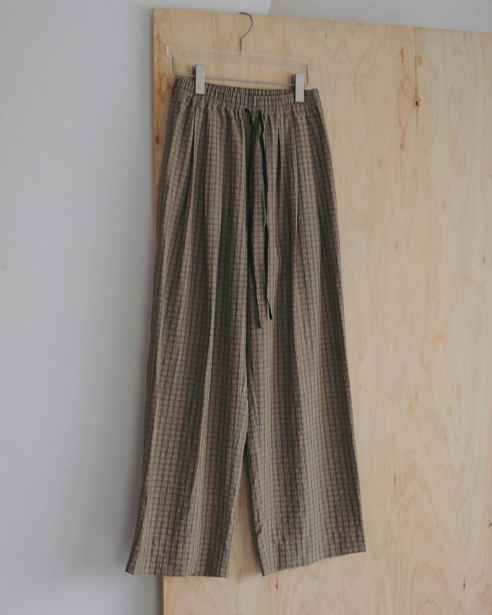シアサッカー ルーズパンツ (ベージュ) Suckercheck Loose Pants (Beige) / 27SS