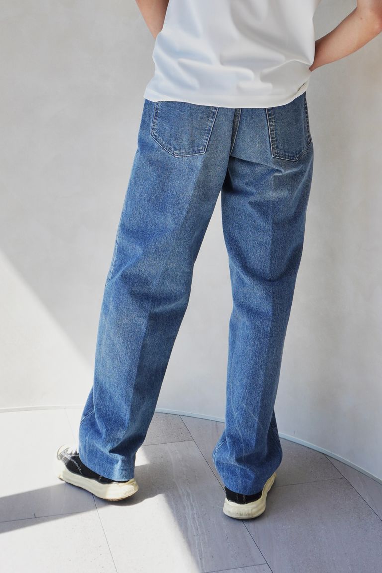176cm 64kg 着用:30