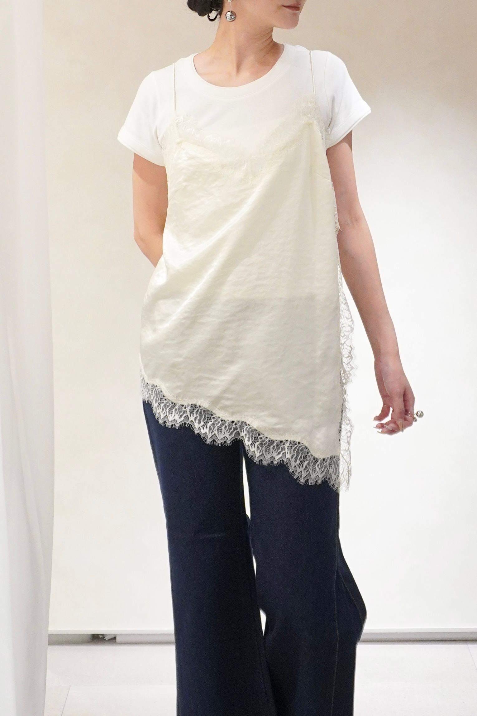 サテンレースキャミ (オフホワイト) SATIN LACE CAMI (Off white) /  26SS