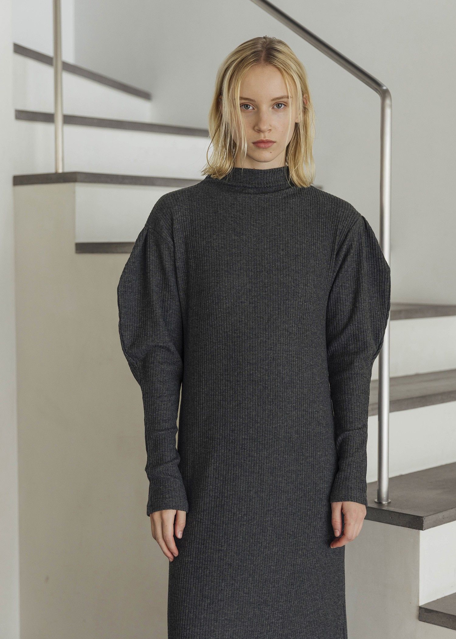 volume sleeve high neck rib OP / ハイネックリブワンピース (チャコール) / 25AW /