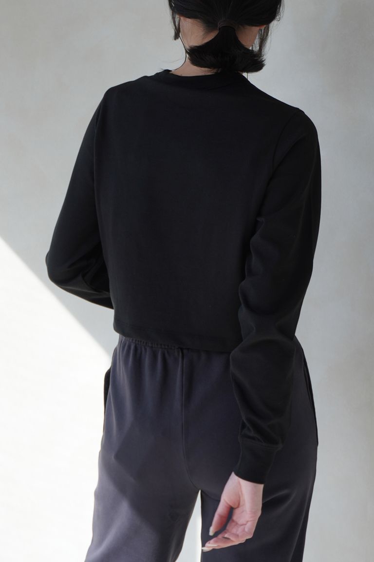 163cm 着用:XS (自然光)