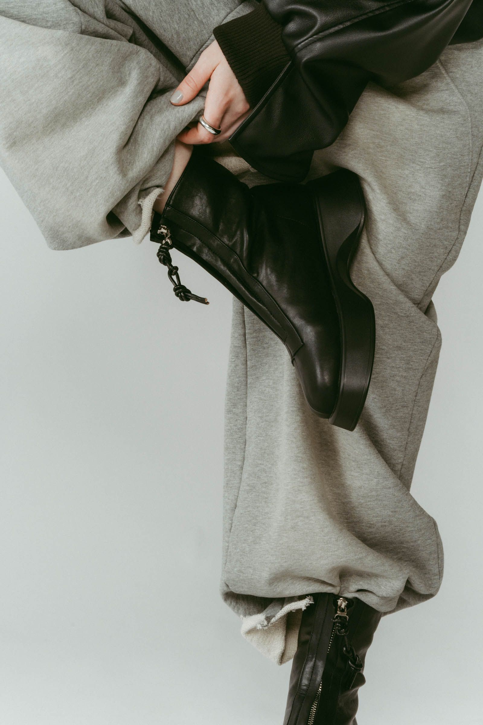 front zip platform boots / フロントジップ プラットフォーム ブーツ (ブラック) / 25AW