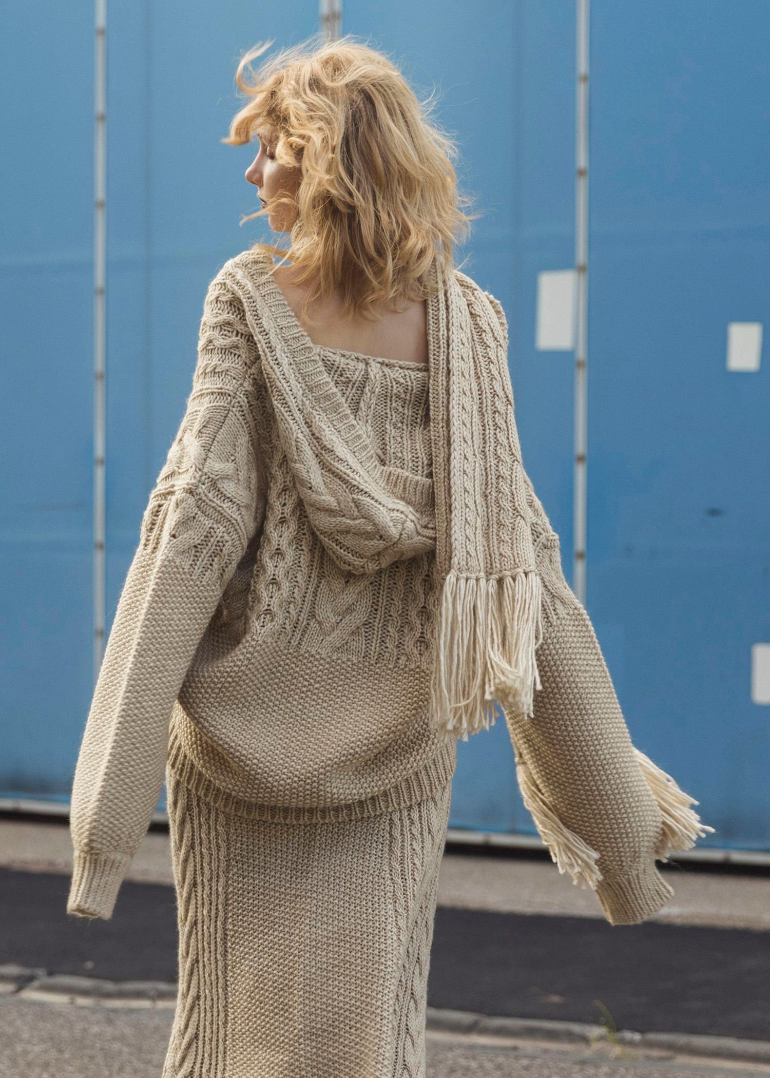 coarse knit cable fringe muffler / フリンジケーブルニットマフラー (タン) / 25AW