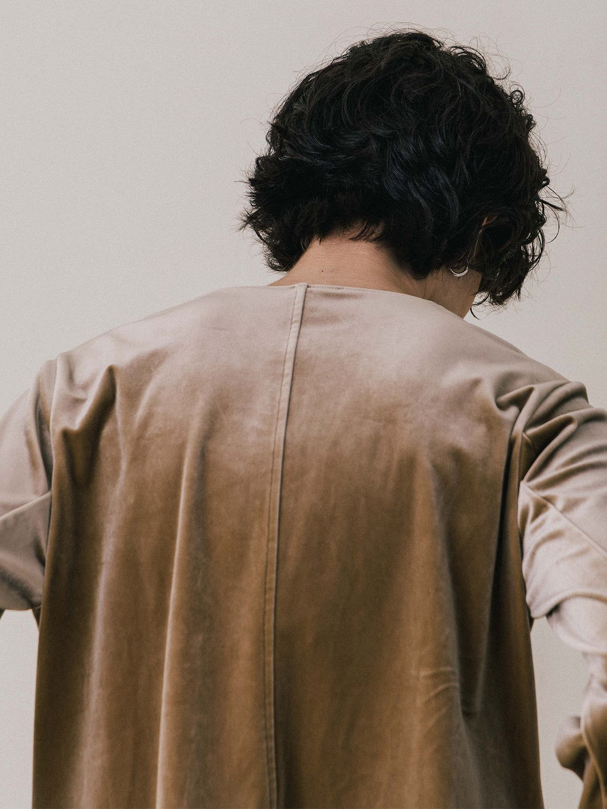 【25AW】HILTON VELOURS CARDIGAN / ヒルトンベロアカーディガン (ベージュ)