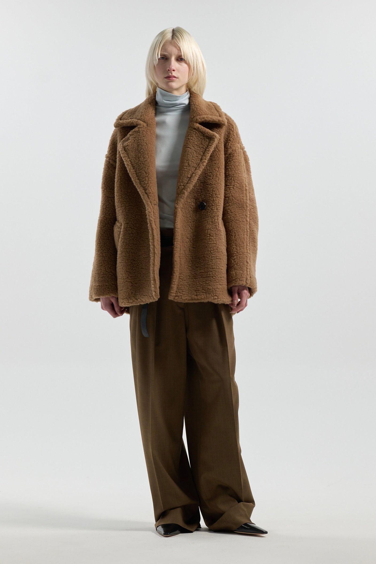 コクーン ミドル ボアコート (キャメル) COCOON MID BOA COAT (Camel) / 26AW