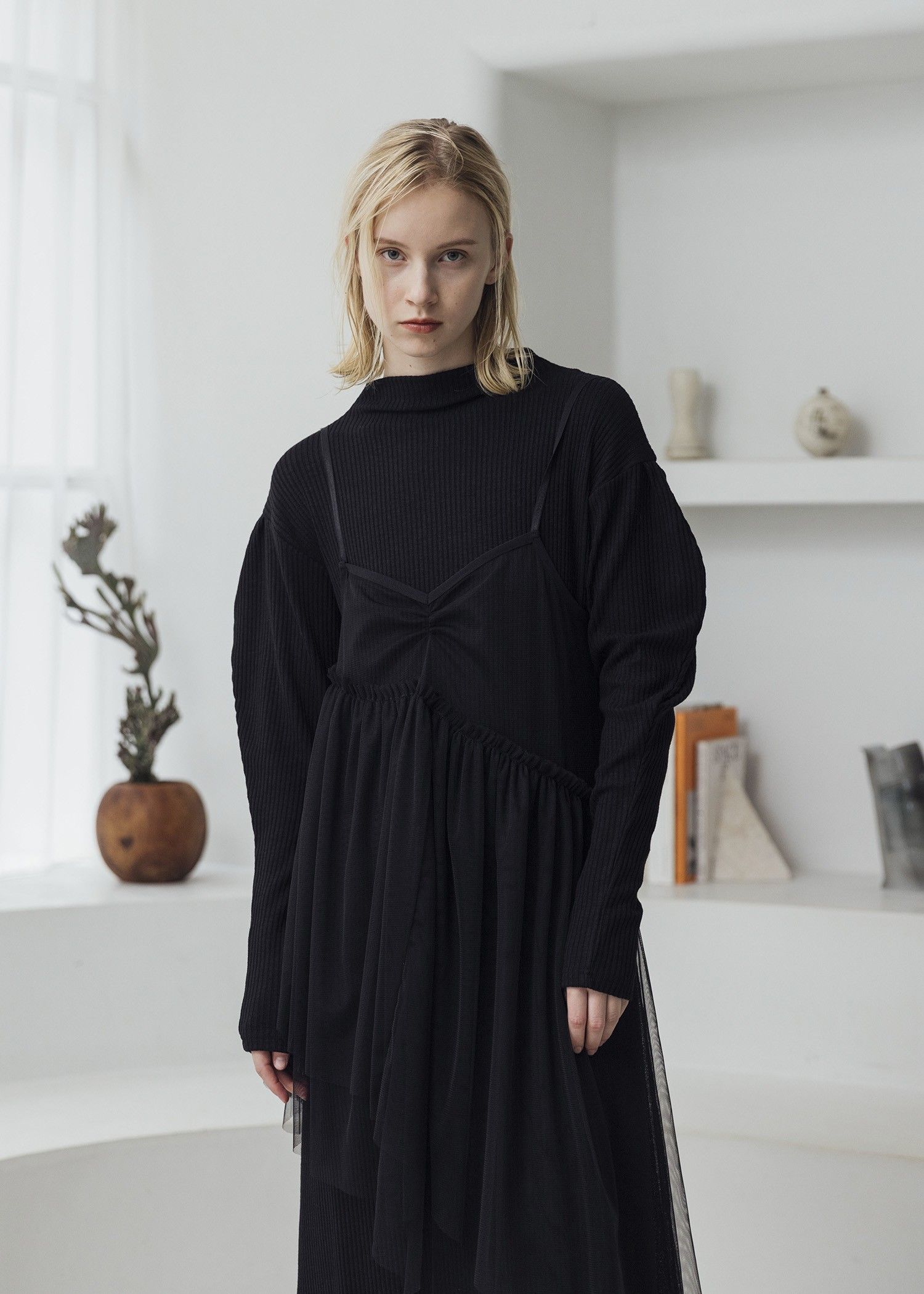 volume sleeve high neck rib OP / ハイネックリブワンピース (ブラック) / 25AW /