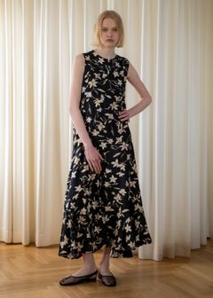 フラワーパッチワークワンピース (ブラック) flower panel patchwork flare OP (Black) /  26SS