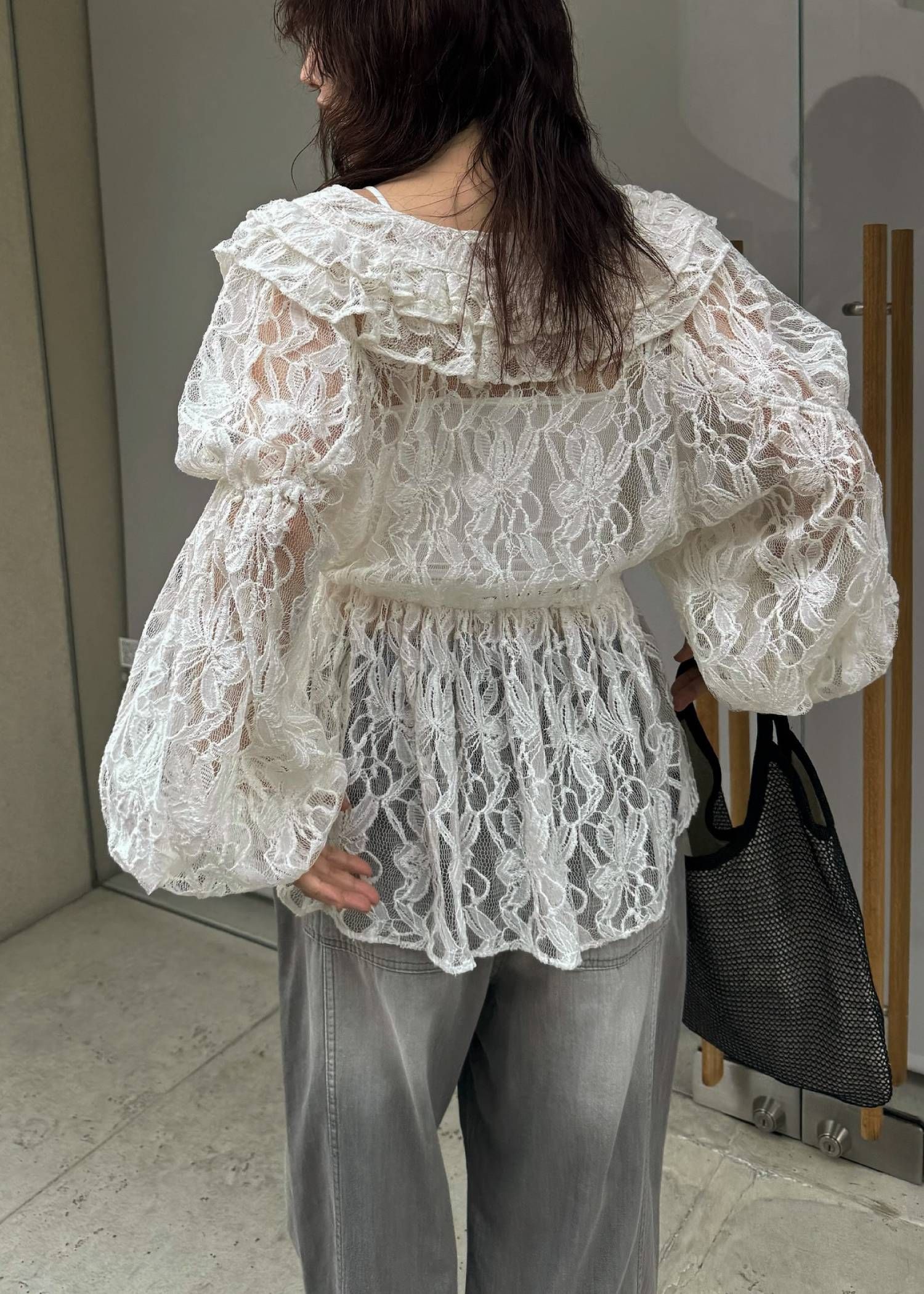 ボリュームスリーブ レースブラウス (ナチュラル) tiered frill neck volume sleeve lace BL (Natural) /  26SS