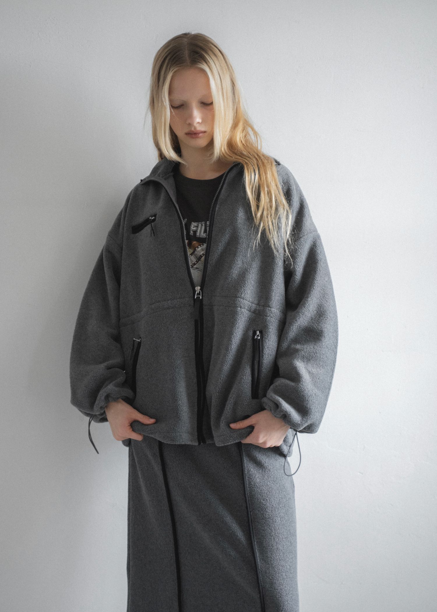 bi color piping fleece drawstring tops / バイカラー フリーストップス (チャコール) / 25AW /