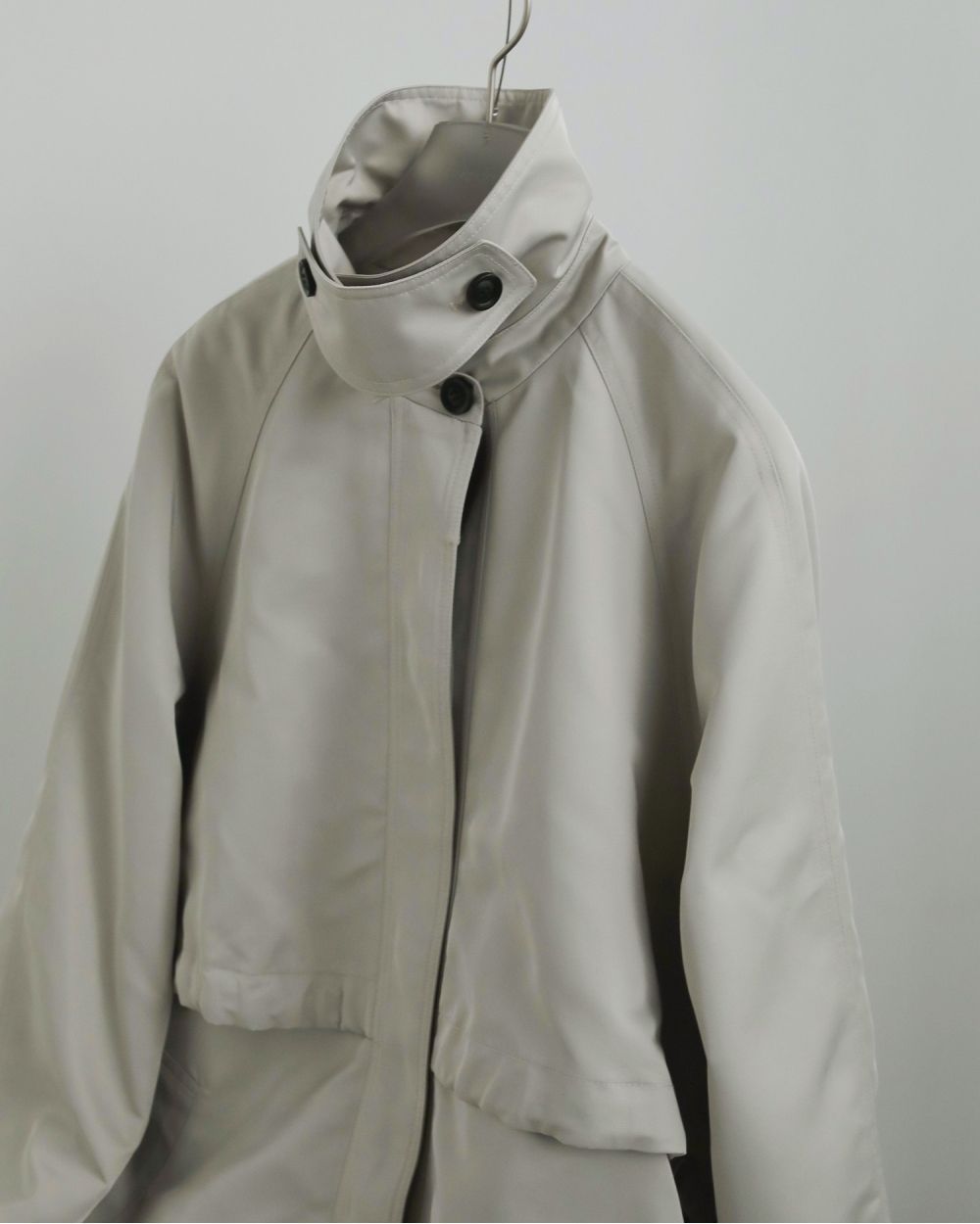 アンヌーク　ツイルステンカラーコート (オートミール) ànuke - Twill Soutiencollar Coat / ツイルステンカラーコート