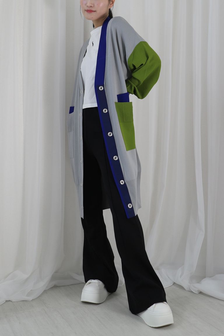 156cm 着用:フリー (店内照明)