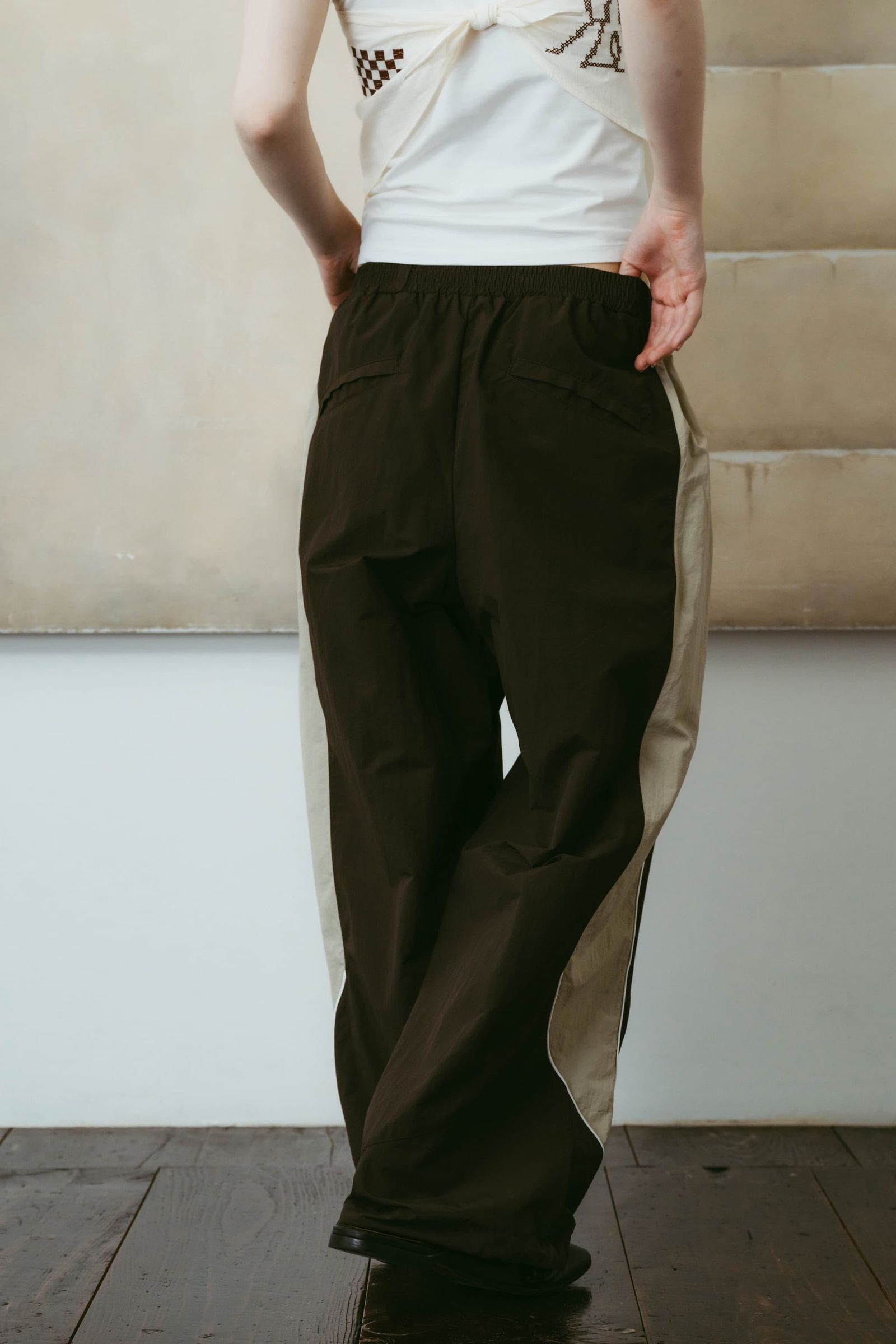 ナイロンイージーパンツ (ブラウン) nylon easy pants(unisex) (Brown) /  26SS