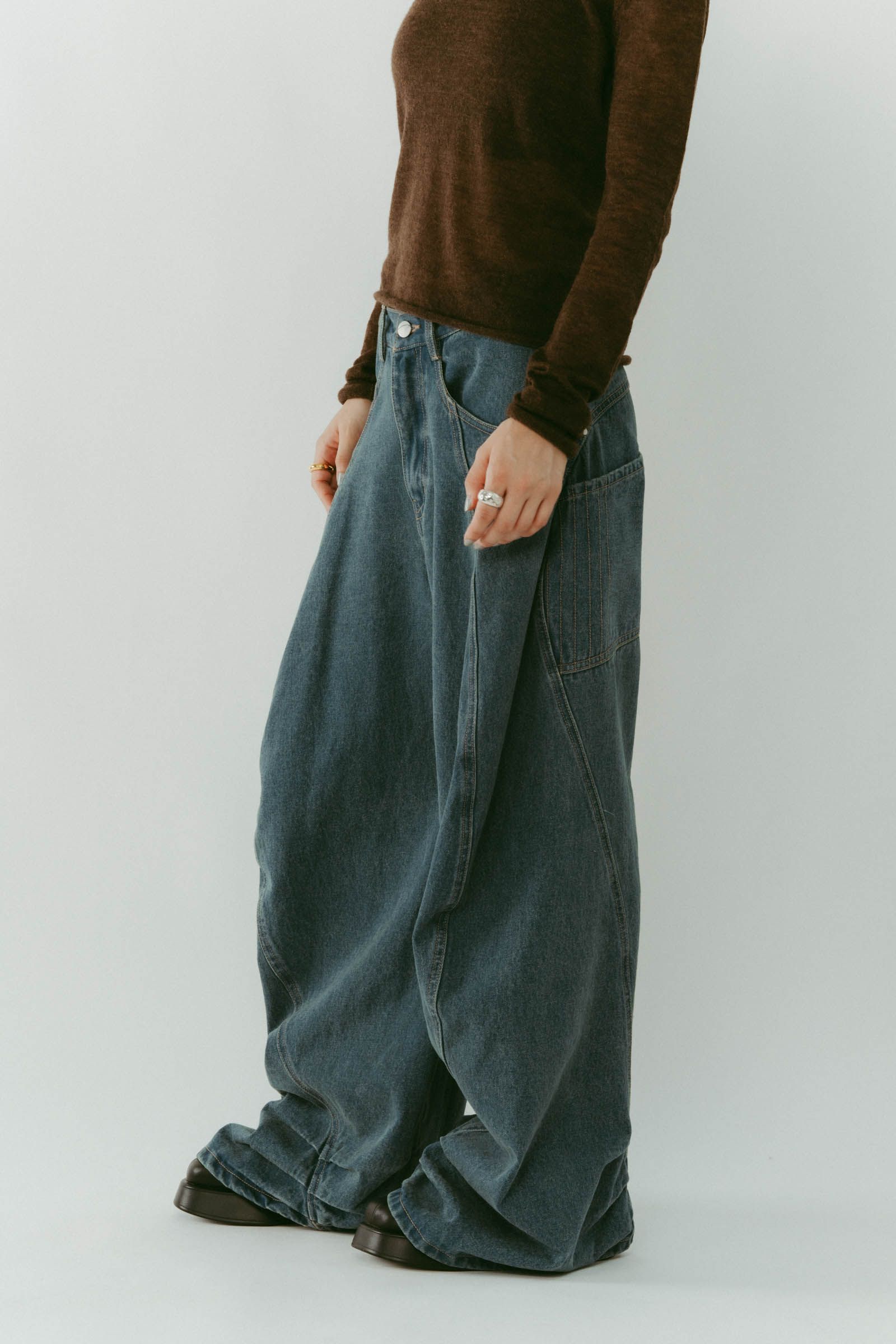 tuck design denim pants / タックデザインデニムパンツ (デニムブルー) / 25AW