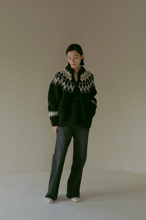 【YANUK × CASA FLINE】CENTER PRESS STRAIGNT DENIM / センタープレスストレートデニム (ブラック) 美脚 / オーガニックコットン / 体型カバー