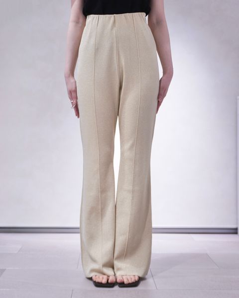 センターシームフレアシルエットニットパンツ (ゴールド) Center Seam fFared Knit Pants