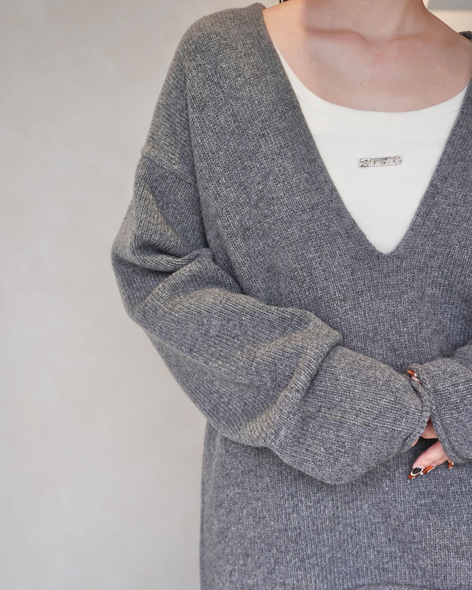 【25AW】HAMILTON V NECK KNIT / ハミルトン Vネックニット (グレー)